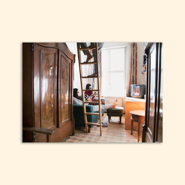 HANGING OUT AT HOME set of 4 postcards
